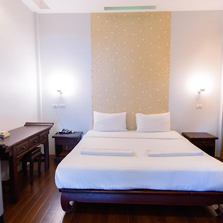 Sleep Hotel - Sha Certified Сураттхани Экстерьер фото